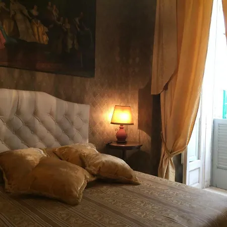 Bed & Breakfast Palazzo Laguardia 3*